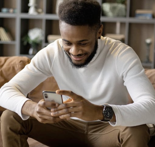 Men in texting